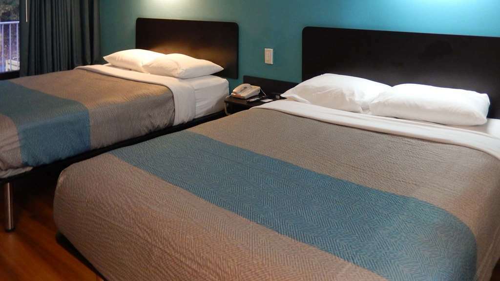 Motel-6 Lagrange Ga Bilik gambar